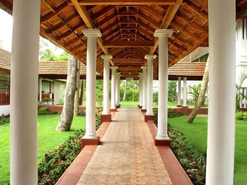 Lemon Tree Vembanad Lake Resort, Kerala Alappuzha